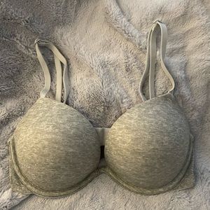 PINK by Victoria’s Secret Wear Everywhere Super Push-Up 2 Cups bra, 32C